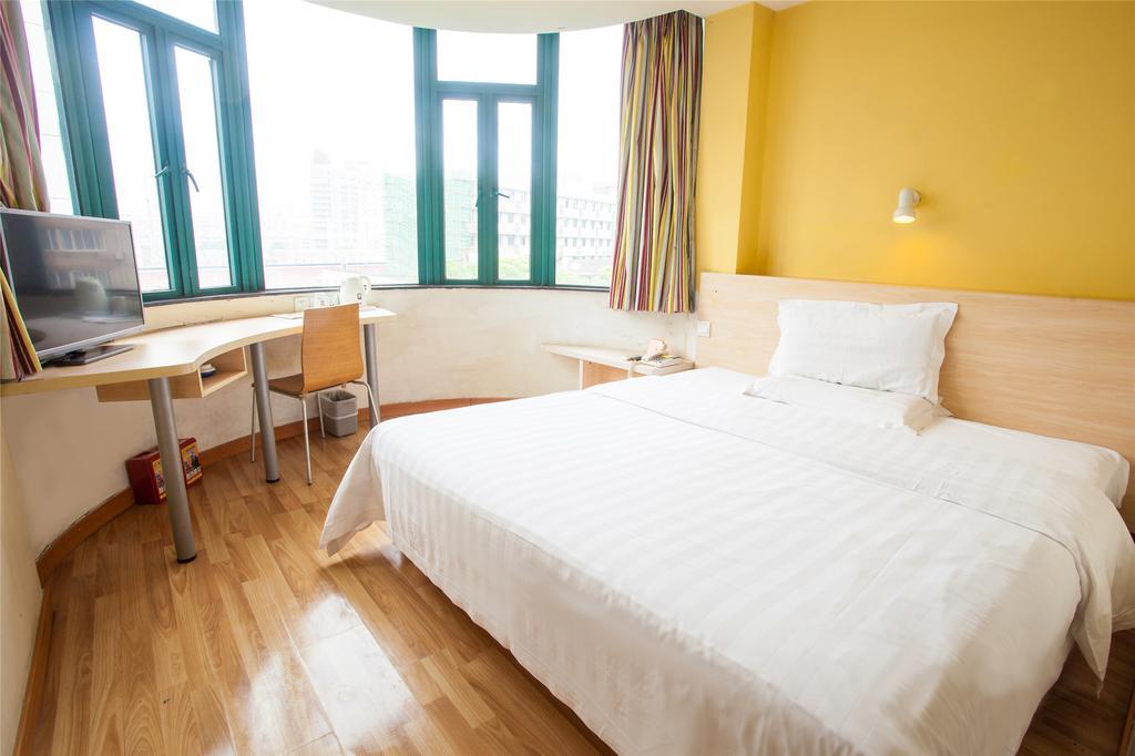 7Days Inn Chengdu Century City New Exhibition Center Экстерьер фото