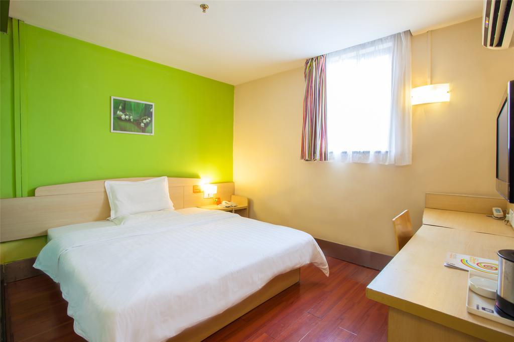 7Days Inn Chengdu Century City New Exhibition Center Номер фото